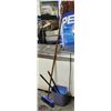 Image 1 : K38 BAILIFF SEIZURE: LOT OF GARBAGE BIN,BROOM