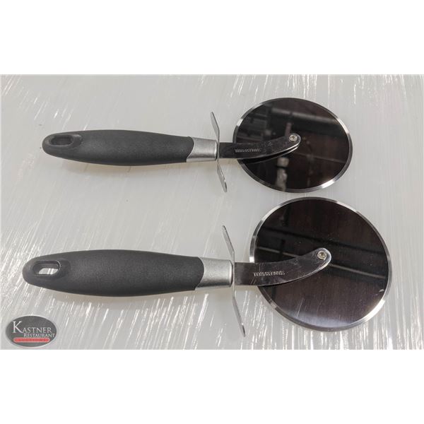2 NEW CIRCULAR PIZZA CUTTERS - 4"