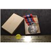 Image 1 : WW II British Medal/box/sterling