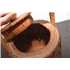 Image 5 : Wonderful Antique American Indian basket, lid fits like a cover