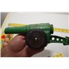 Image 2 : Cast Premier Toy Cannon