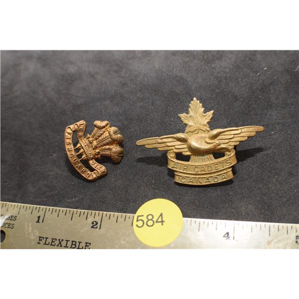 2 X Cdn Regiment badge