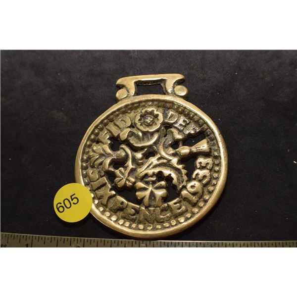 1933 Horse Medallion