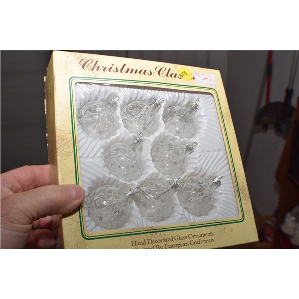 Christmas Tree bulbs