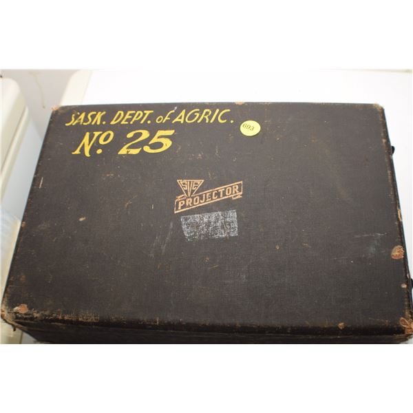 Antique U of S projector