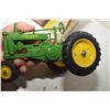Image 2 : John Deere Model G tractor toy