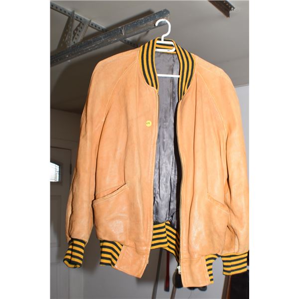 Vintage leather Jacket (cool look)