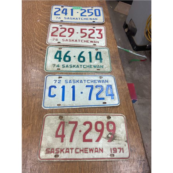 5 Saskatchewan plates 1971, 1972, 1974, 1975, 1976