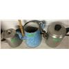 Image 4 : 3 Coffee Pots - 1 Enamel Ware 2 Aluminum