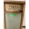 Image 2 : Small Washboard Glass Pearl