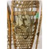 Image 2 : Vintage Snow Shoes - 36" Long