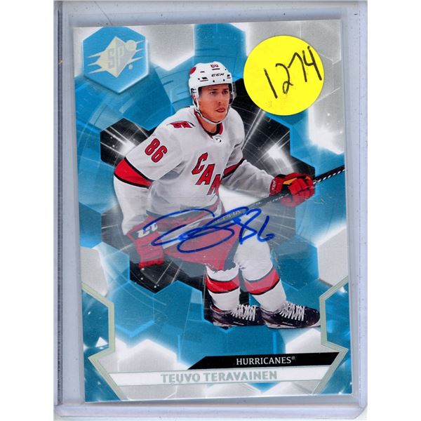 Teuvo Teravainen autographed card 2020-21 SPx #52