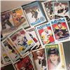 Image 2 : 100 plus hockey card lot modern cards