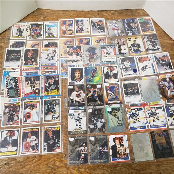 huge Wayne Gretzkey hockey card lot