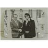 Image 1 : 6" X 4" ELVIS PRESLEY AND PRESIDENT RICHARD NIXON
