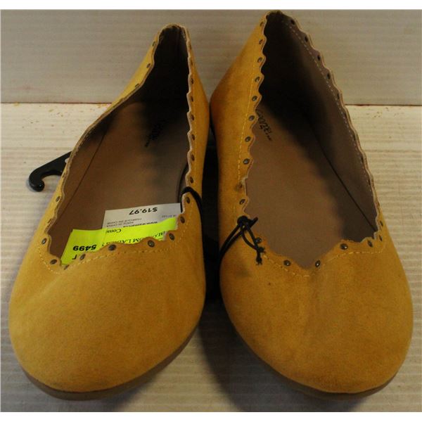 GEORGE BLOSSOM LADIES SIZE 8