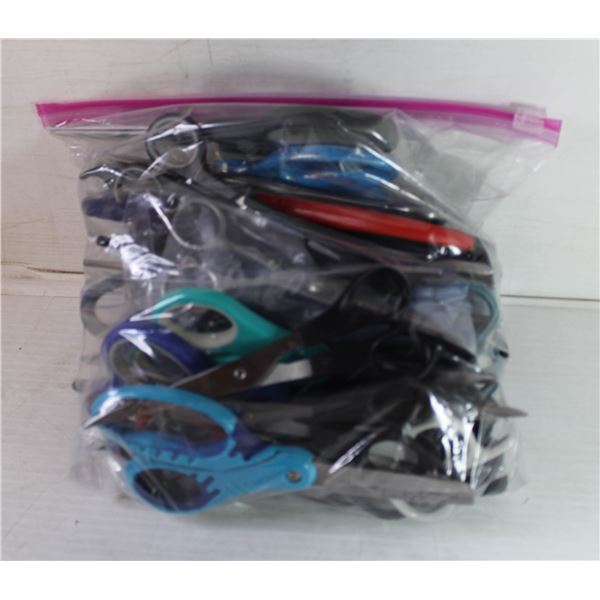 BAG OF ASSORTED SCISSORS