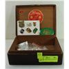 Image 1 : HOUSE OF LOROS BOX W/ ASSORTED PINS