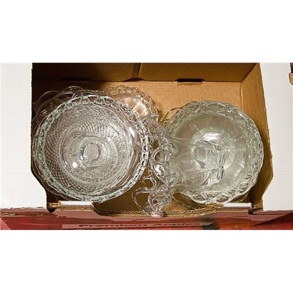 VINTAGE GLASS SERVING DISHES (21 PIECES)