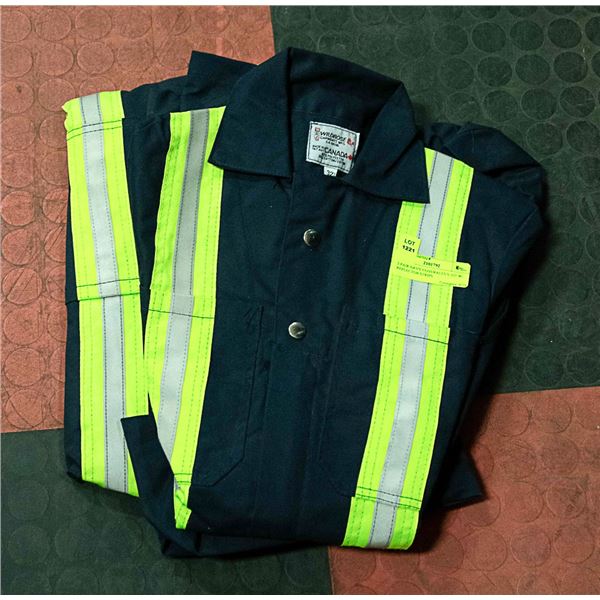 2 PAIR NAVY COVERALLS S:32T W/ REFLECTOR STRIPS