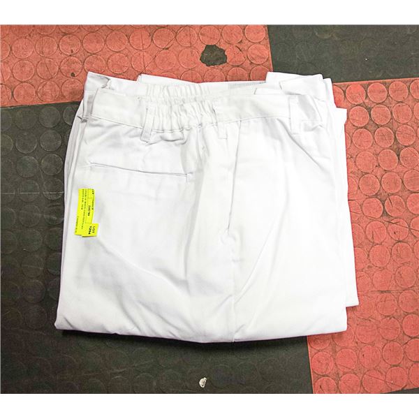 3 PAIR OF WHITE FOOD INDUSTRY PANTS S:44 - NEW