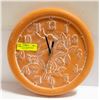 Image 1 : VINTAGE CLAY HUMMINGBIRD MOTIF WALL CLOCK