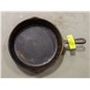 Image 1 : 9" CAST IRON SKILLET