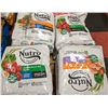 Image 1 : PALLET WITH 11 BAGS OF NUTRO CHICKEN & BROWN RICE