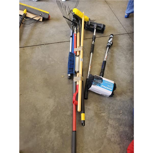 Cleaning Supplies Lot