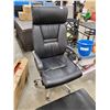 Image 1 : Leather Rolling Office Chair