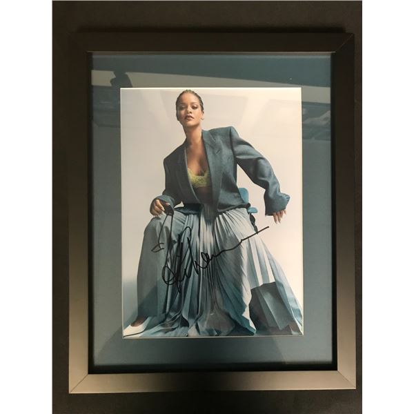 RIHANNA SIGNED FRAMED 8X10 PHOTO (RA COA)