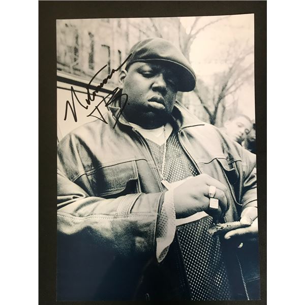 NOTORIOUS B.I.G. SIGNED 8X10 PHOTO (RA COA)