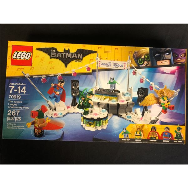 SEALED LEGO BATMAN 70919 JUSTICE LEAGUE ANNIVERSARY PARTY