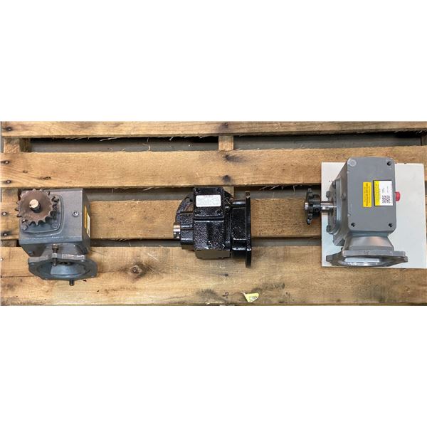 LOT OF GEAR REDUCERS