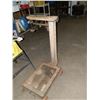 Image 1 : Antique Platform Scale