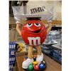 Image 1 : M & M Display