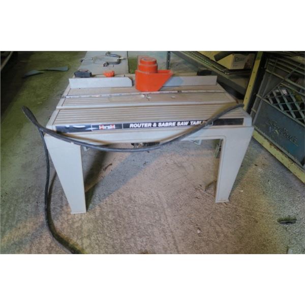 Router Table With Router