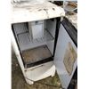 Image 3 : Antique Frigidaire Refrigerator