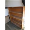 Image 2 : 2 Wooden Shelves (Stacked in Pictures)