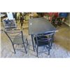 Image 2 : Table and 4 Chairs 27.5 X 43