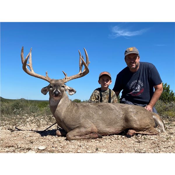 Whitetail Hunt for 2 - KickBACK Ranch