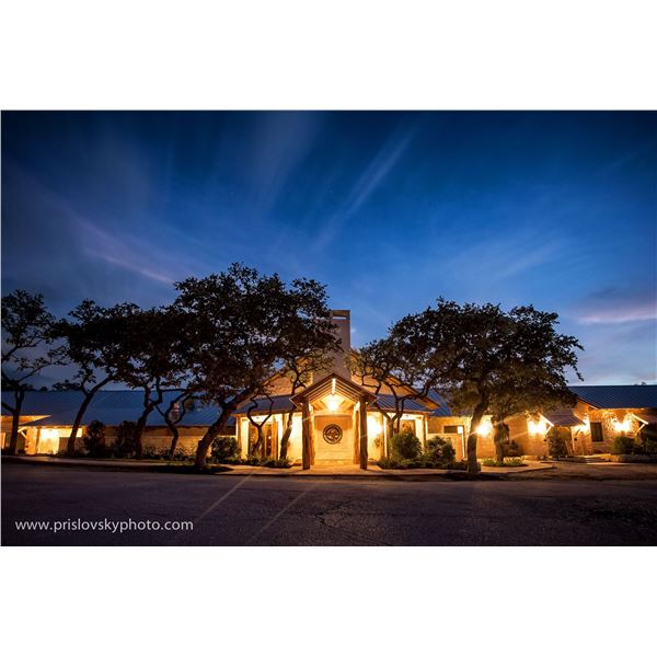 JOSHUA CREEK RANCH:  2-Day/2-Night Texas Upland Bird Hunt for Two Hunters and Two Observers