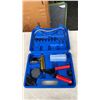 Image 2 : HAND HELD AUTOMOTIVE VACUUM TEST KIT