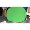 Image 2 : COLLAPSABLE PHOTO BACKDROP