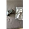 Image 1 : XBOX ONE WIRELESS CONTROLLER - WORKING, NO BATTERY COVER