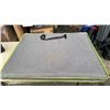Image 1 : GREY FOLDING PET KENNEL