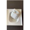 Image 3 : APPLE AIRPODS 2ND GEN WITH CHARGING CASE TESTED AND WORKING
