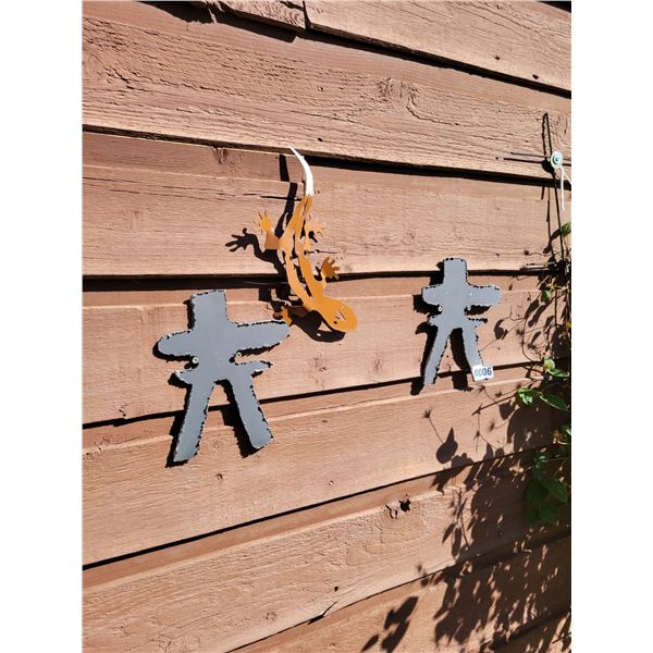 Metal Art - Inukshuks & Gecko.