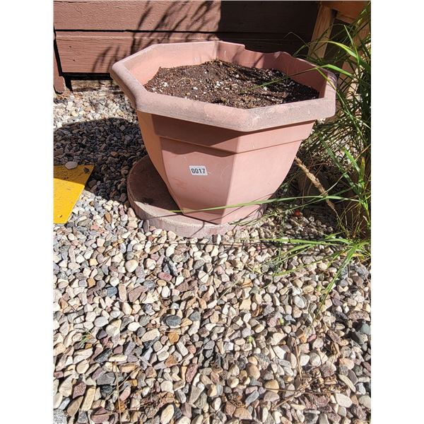 3 Potters. 2 Large & 1 Medium Size.