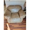 Image 1 : Brown Leather Lazy-Boy Chair